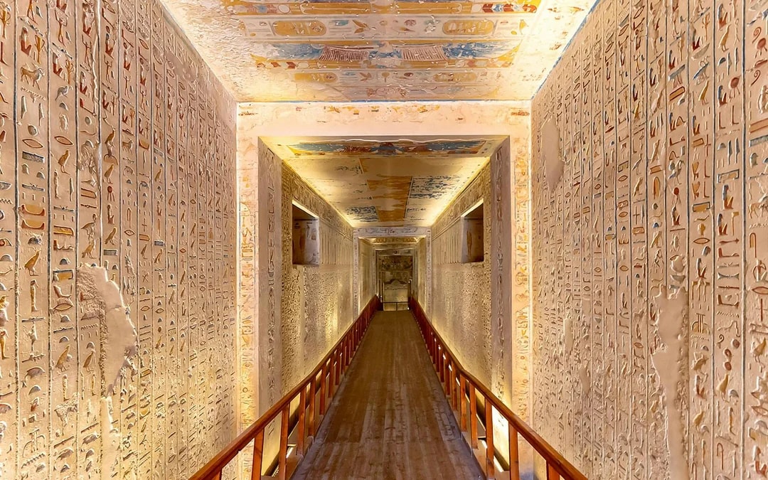 From Luxor: Half-Day West Bank Guided Tour including Valley of the Kings and Hatshepsut Temple with Lunch Image 4