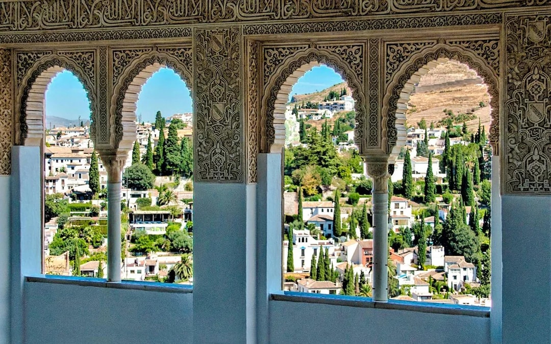 From Málaga: Alhambra Guided Tour with Entry Tickets Image 6