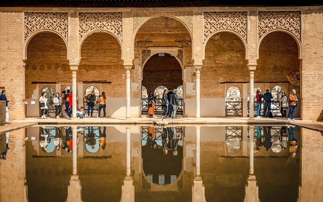 From Málaga: Alhambra Guided Tour with Entry Tickets Image 7