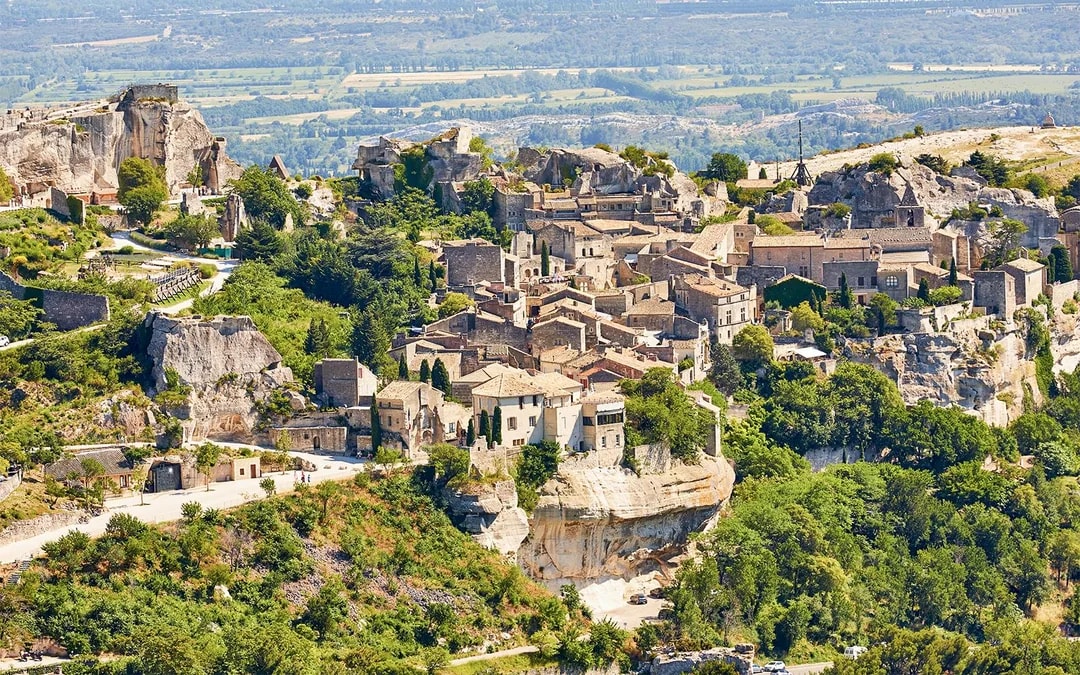 From Marseille: Pont du Gard, Avignon & Châteauneuf-du-Pape Day Trip with Wine Tasting Image 7