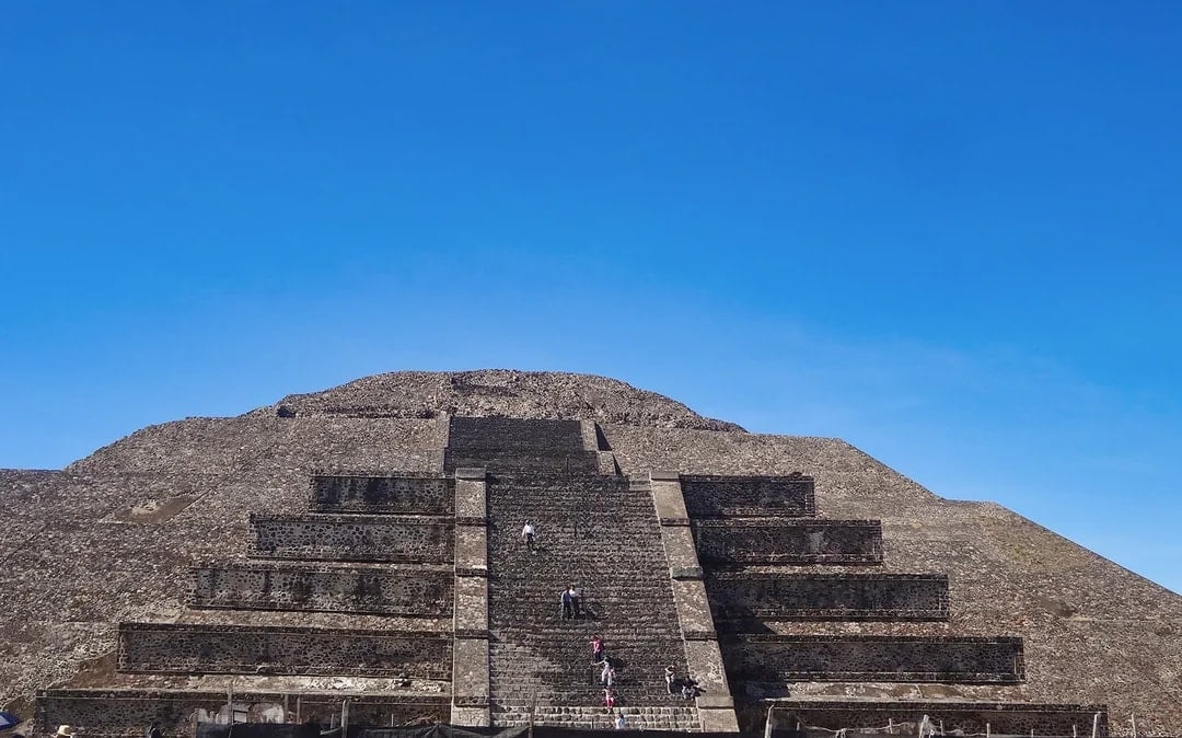 From Mexico City: Teotihuacán, Plaza de las Tres Culturas & Acolman Guided Day Trip Image 1