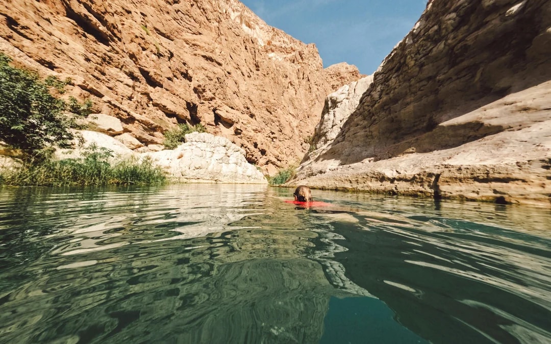 From Muscat: Full-Day Tour of Wadi Shab & Bimmah Sinkhole Image 10