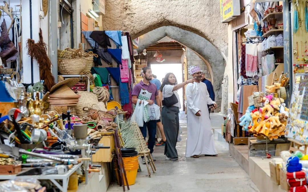 From Muscat: Nizwa Fort & Jebel Shams Day Trip with Lunch and Grand Canyon Views Image 4
