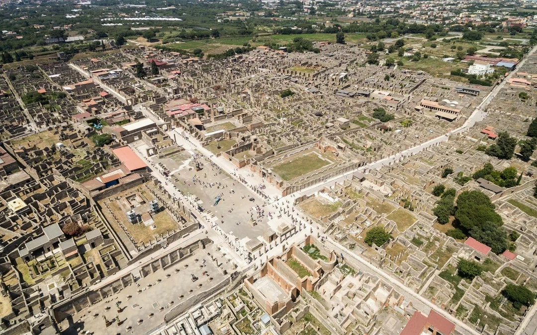 From Naples: Archaeological day to Pompeii and Herculaneum with Transfers Image 8