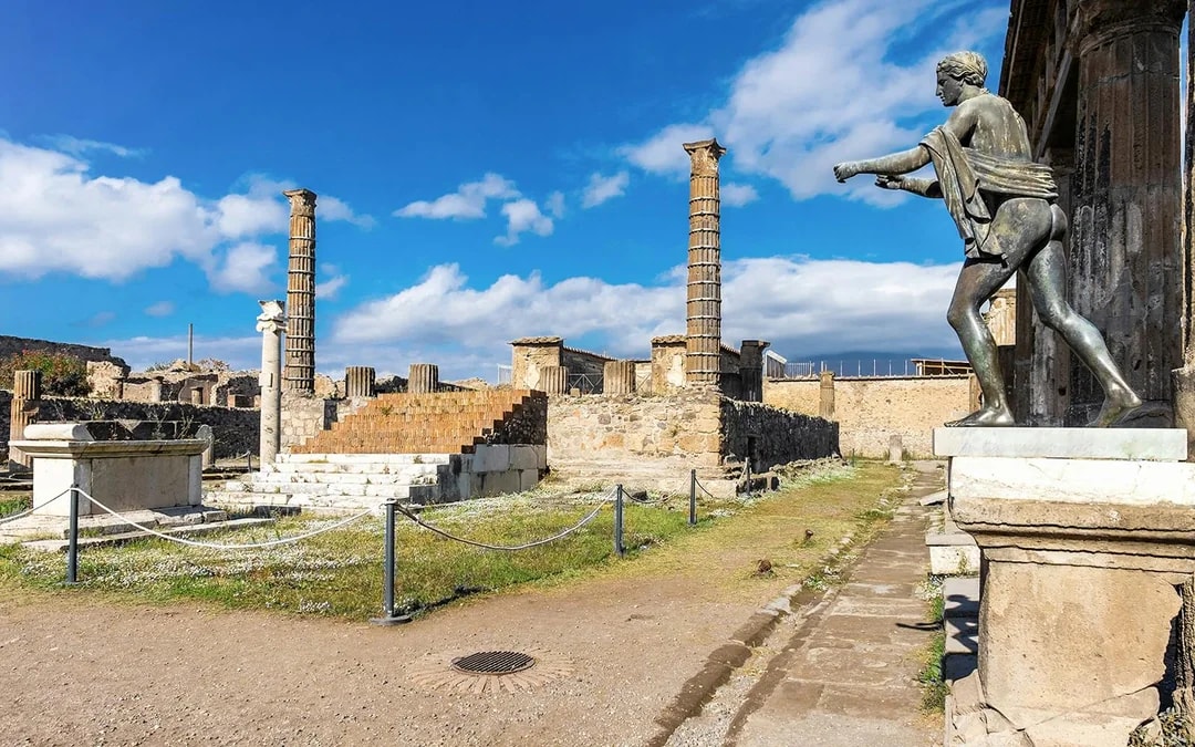From Naples: Pompeii and Amalfi Coast Day Trip with Transfers Image 6