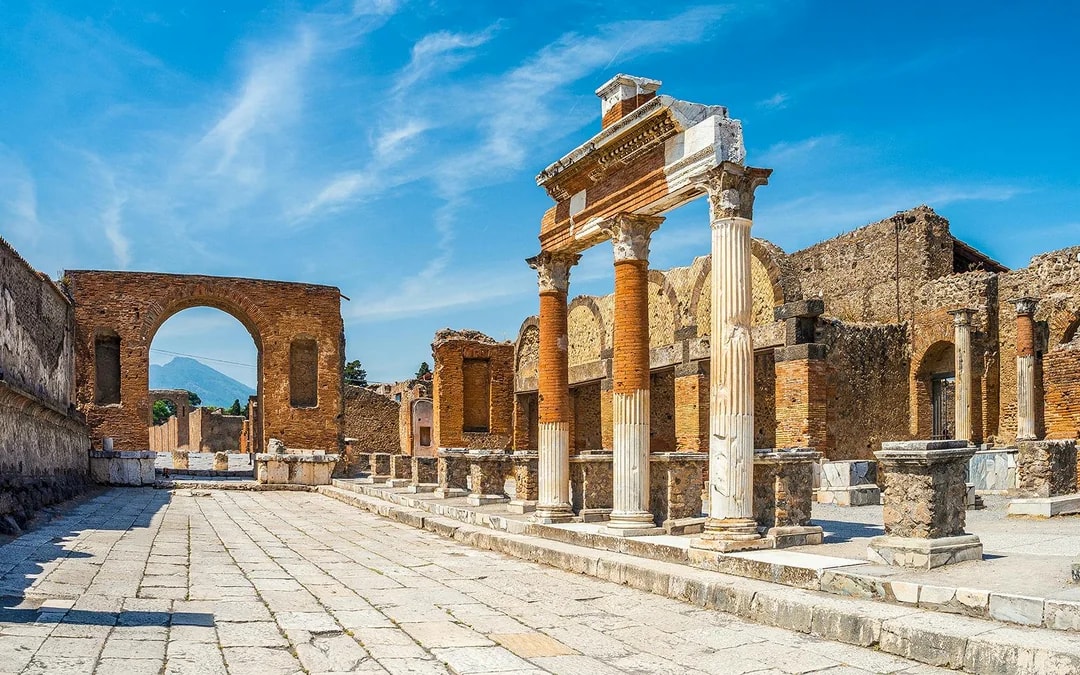 From Naples: Pompeii and Herculaneum Guided Tour with Transfers Image 1