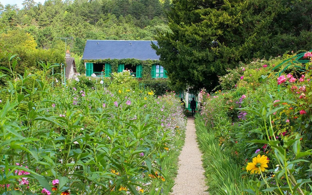 From Paris: Giverny Day Trip with Monet's House & Gardens Entry Image 7