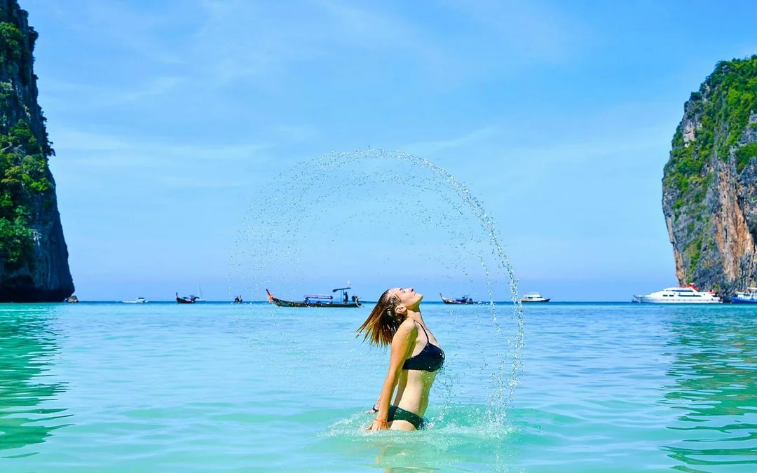 From Phuket: Sunset Tour of Phi Phi, Maya Bay & Bamboo Island by Premium Speed Catamaran with Lunch & Hotel Transfers Image 8