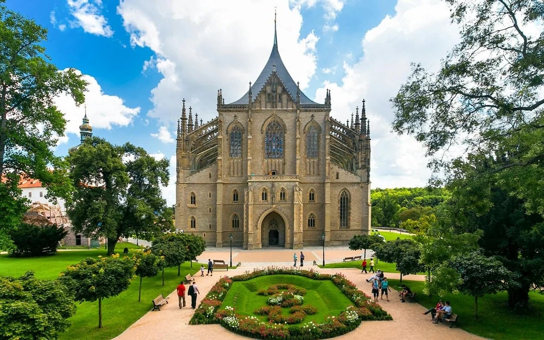 From Prague: Kutná Hora Bone Church & St Barbara's Cathedral Day Trip
