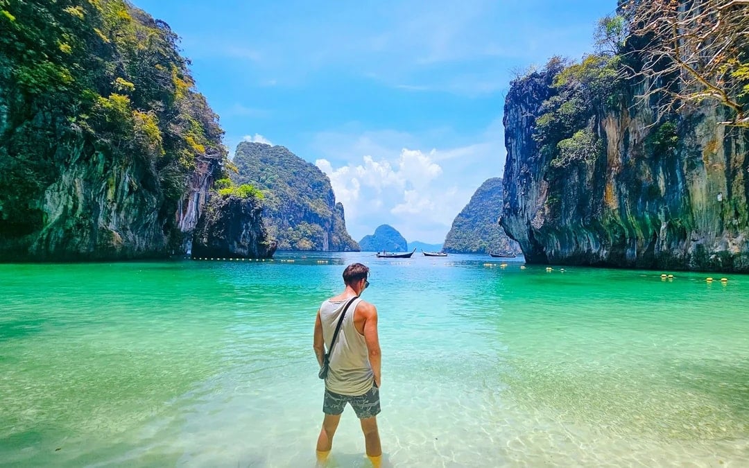 From Railay: Private Longtail Boat Island-Hopping Tour