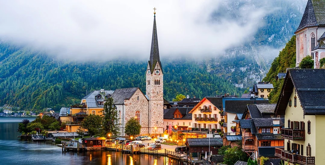 From Salzburg: Hallstatt Day Trip by Bus Image 1