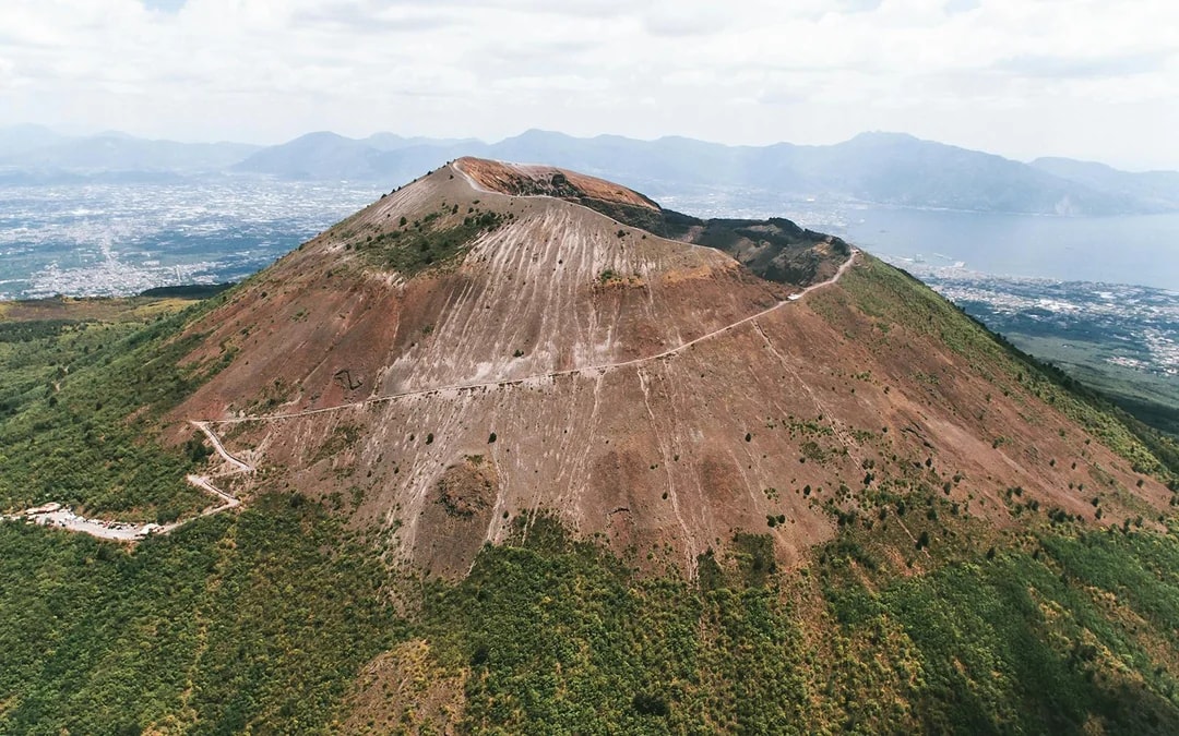 From Sorrento: Pompeii & Mount Vesuvius Small-Group Day Trip Image 5