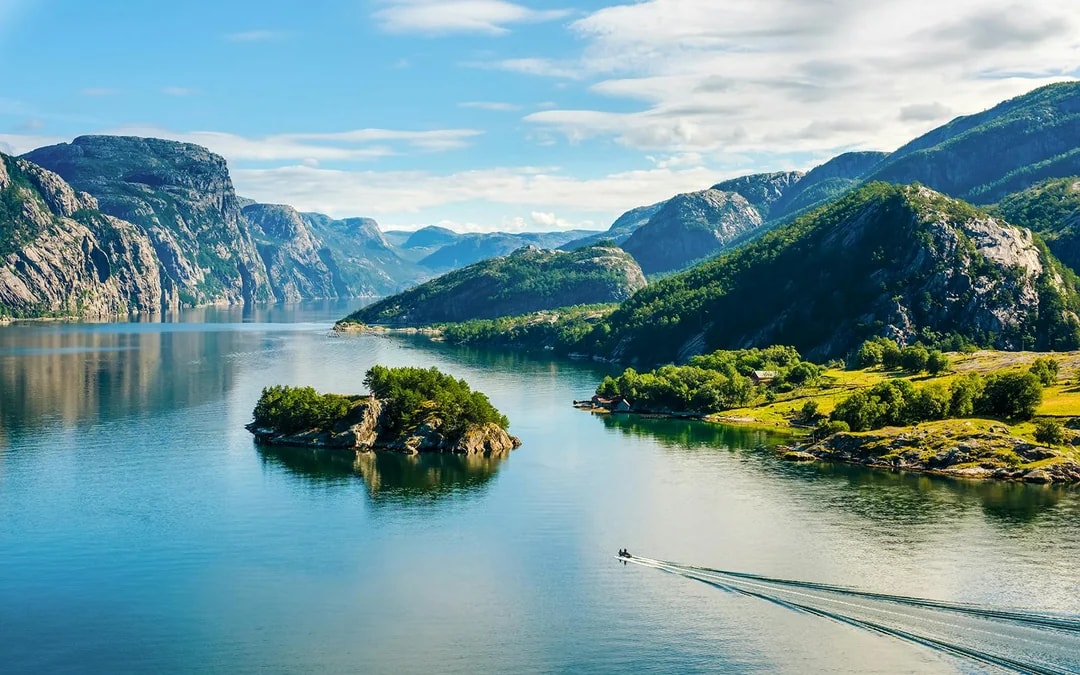 From Stavanger: RIB Tour to Lysefjord Image 5