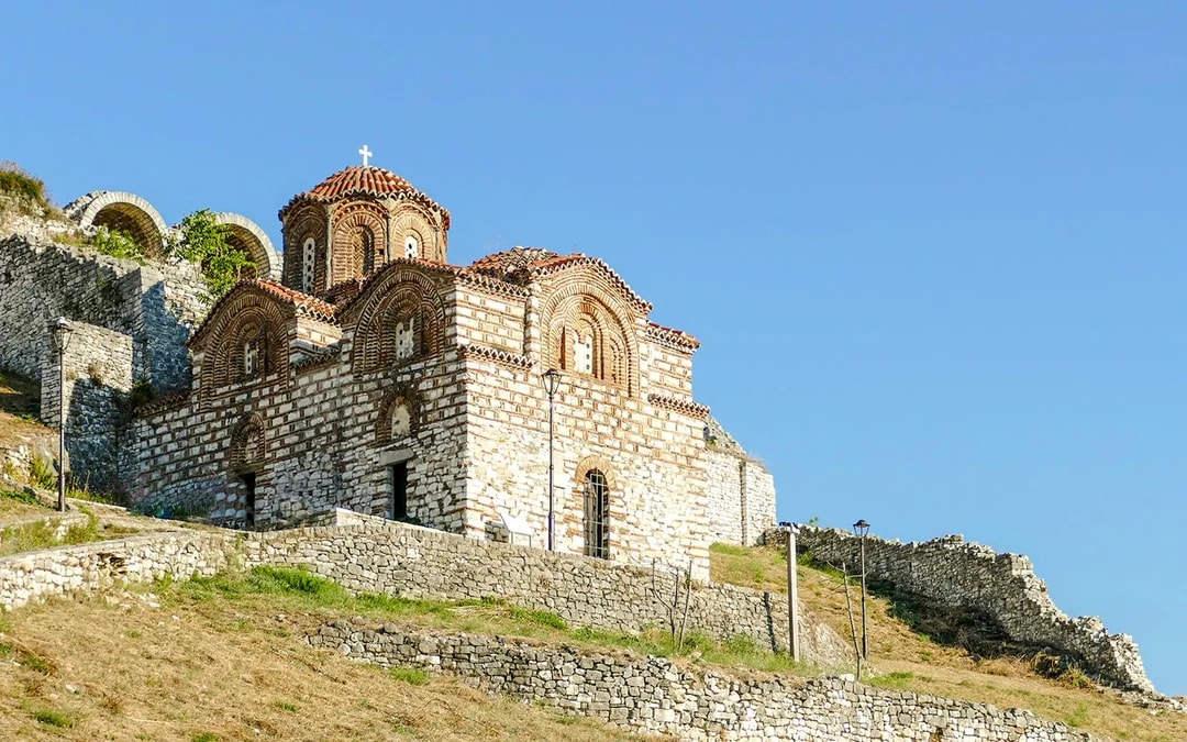 From Tirana: Berat Castle, Old Town, and Belshi Lake Day Trip Image 8