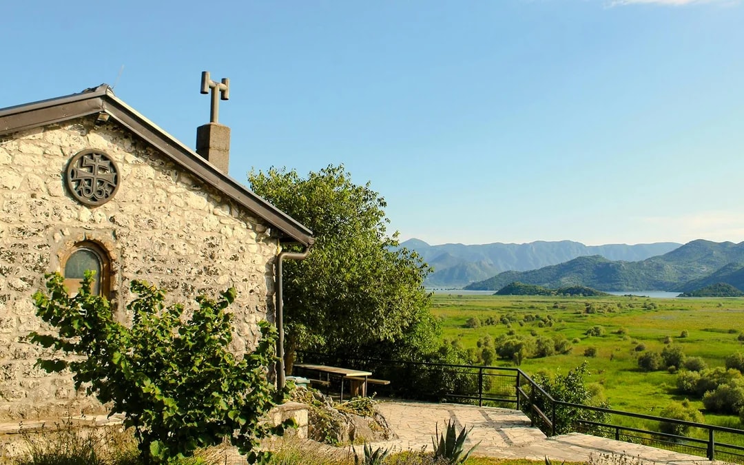 From Virpazar: Lake Skadar Sightseeing Boat Tour & Kom Monastery with Drinks
 Image 6