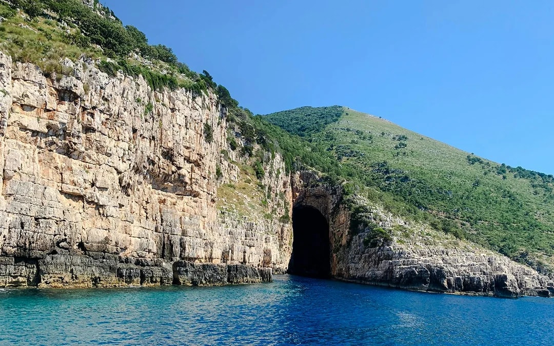 From Vlore: Haxhi Ali Cave, Dafina Bay & Karaburun Peninsula Speedboat Tour Image 4