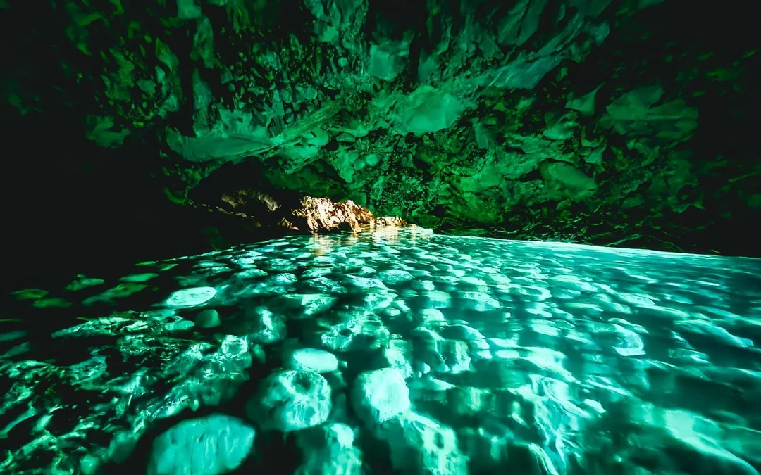 From Vlore: Haxhi Ali Cave, Dafina Bay & Karaburun Peninsula Speedboat Tour Image 5
