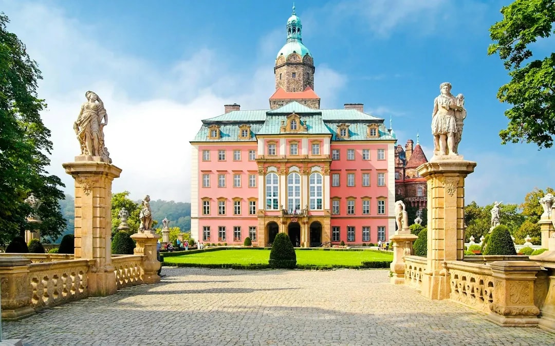 From Wrocław: Książ Castle and Świdnica Church of Peace Private Day Trip Image 5