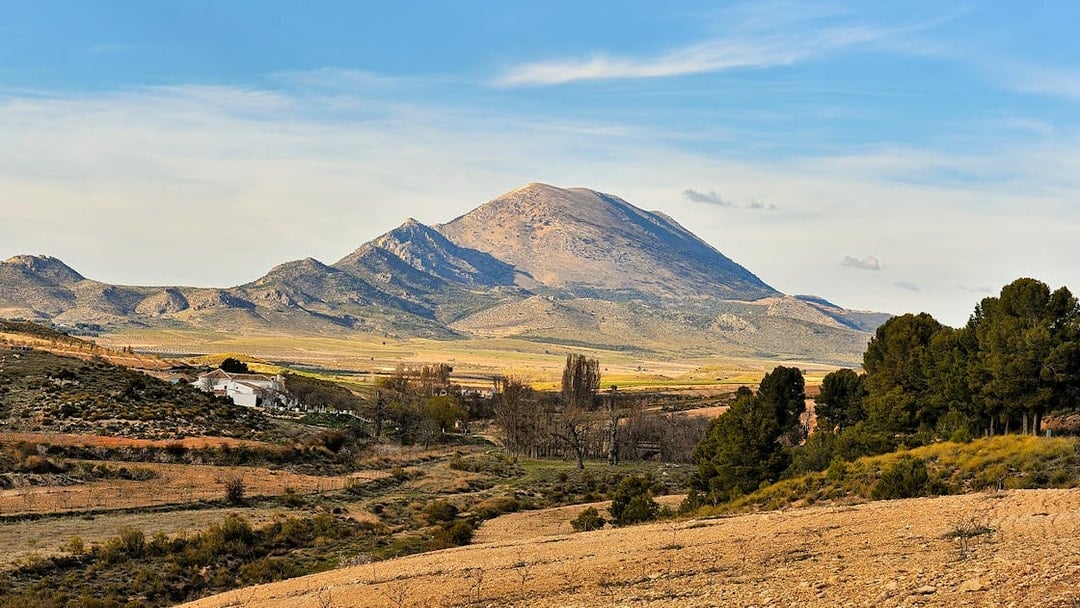 Full-Day Guided Tour of Granada Geopark with Lunch