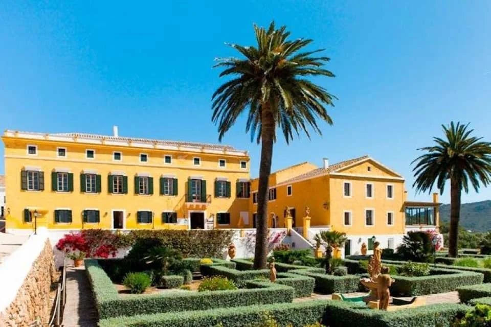 Full-day Menorca countryside tour with cheese-tastings