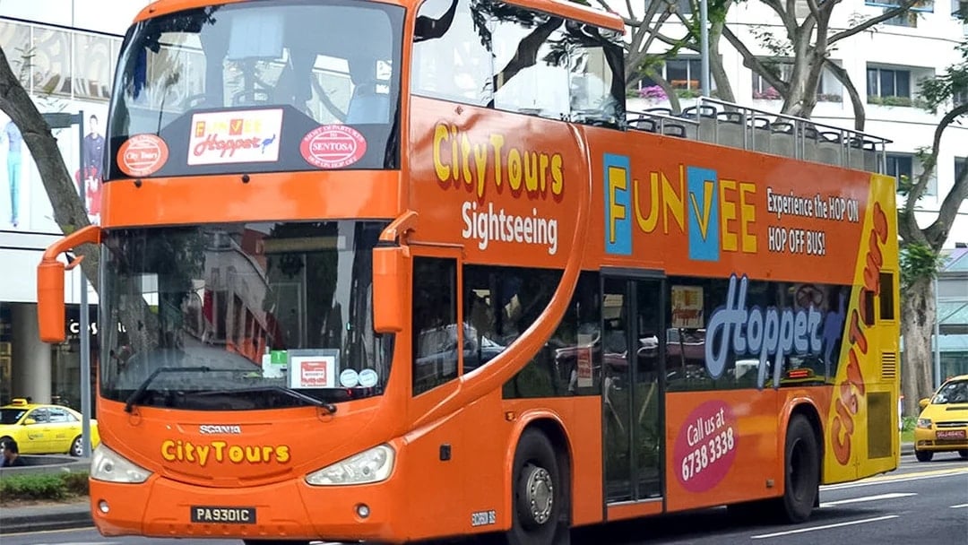 FunVee: Singapore Sightseeing Bus Tour