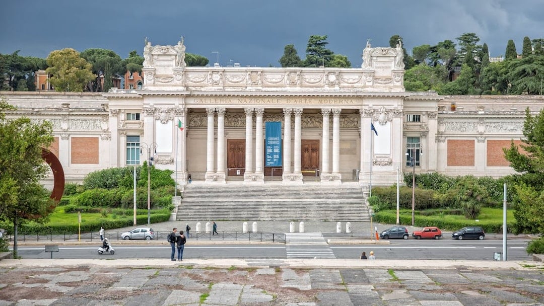 Galleria Nazionale d'Arte Moderna entrance in Rome with neoclassical columns.