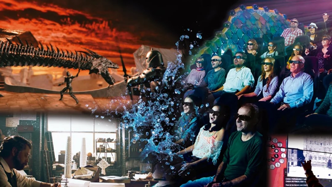 Visitors enjoying the Gaudí 4D Experience with immersive visuals and effects.