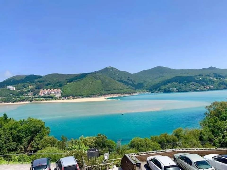Gaztelugatxe and Mundaka small group guided tour from Bilbao