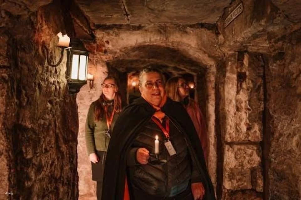Ghostly underground walking tour of Edinburgh