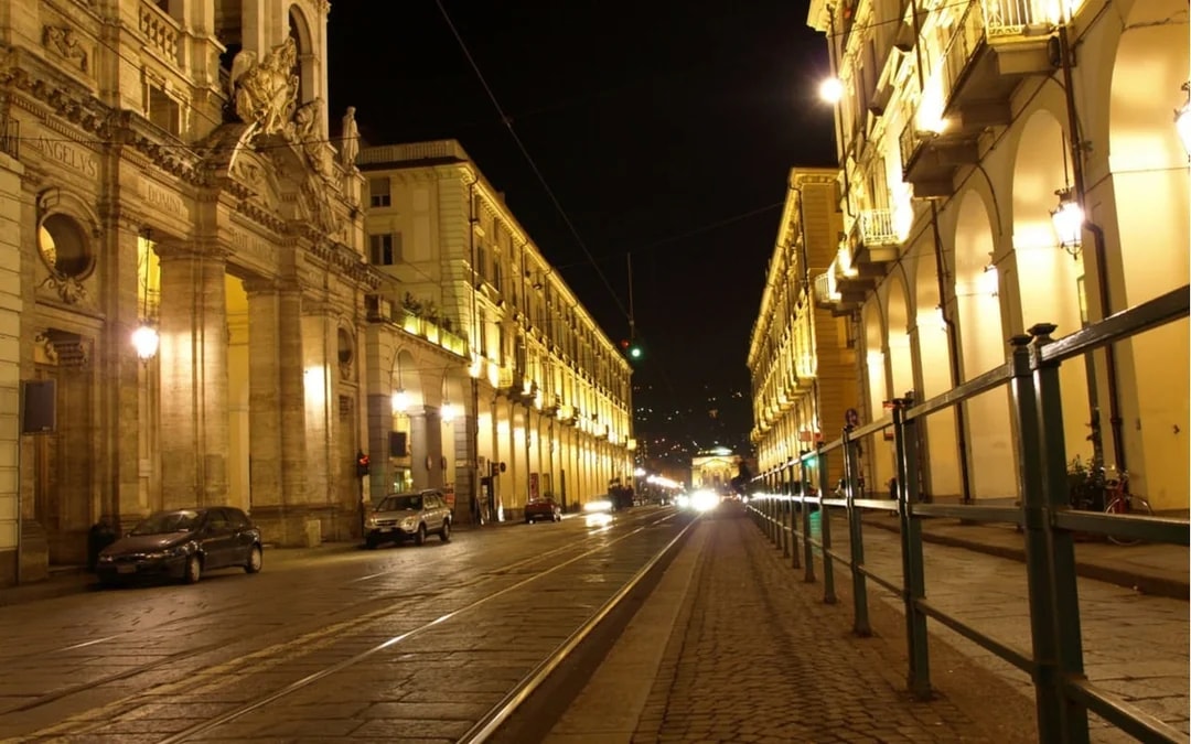 Ghosts of Turin: Self-Guided City Exploration Game Image 2