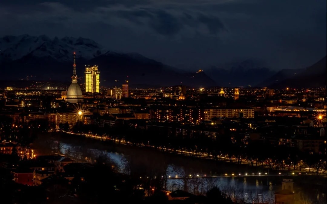 Ghosts of Turin: Self-Guided City Exploration Game Image 4
