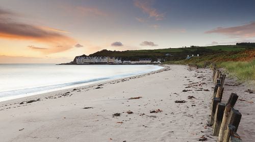 Belfast day tour to Giant's Causeway and The Dark Hedges - visit Game of Thrones filming locations