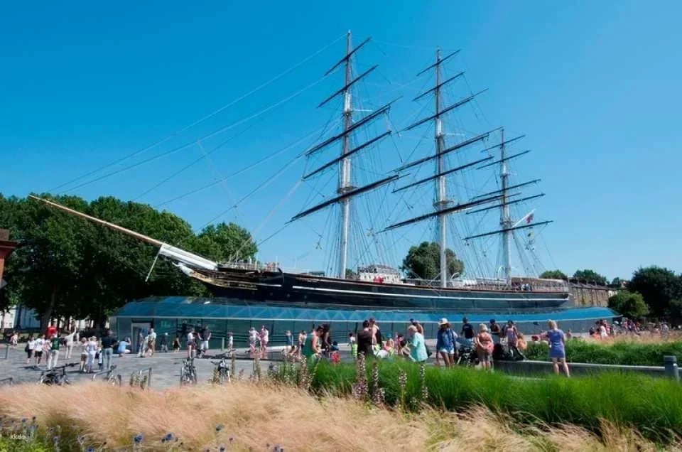 Go City | London Explorer Pass (Includes The Shard, Tower of London & 90+ Things to Do)