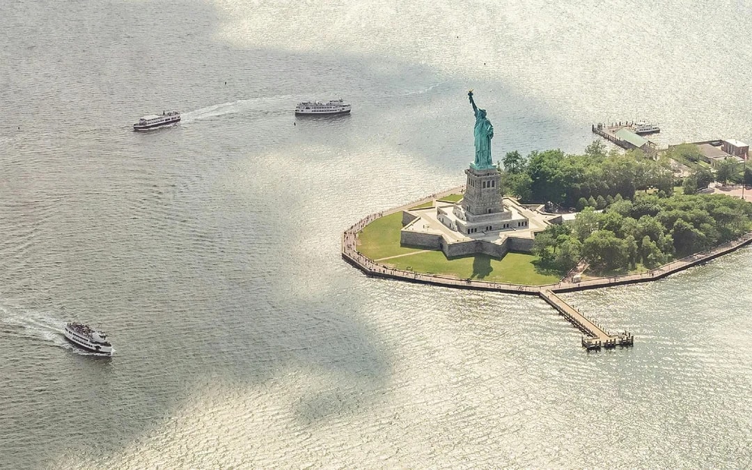 Go City New York Essential Pass: Access to 3 Top Attractions Image 4