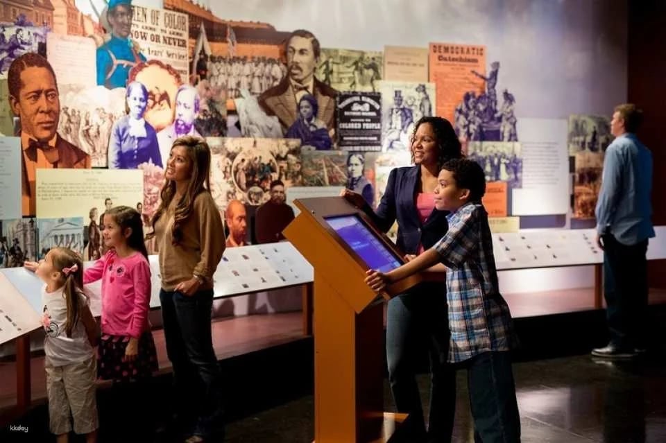 Go City: Philadelphia Explorer Pass (Optional Attractions)