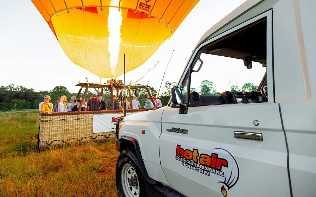 Gold Coast Hot Air Balloon Ride with Sparkling Wine & Hotel Transfers  Image 1