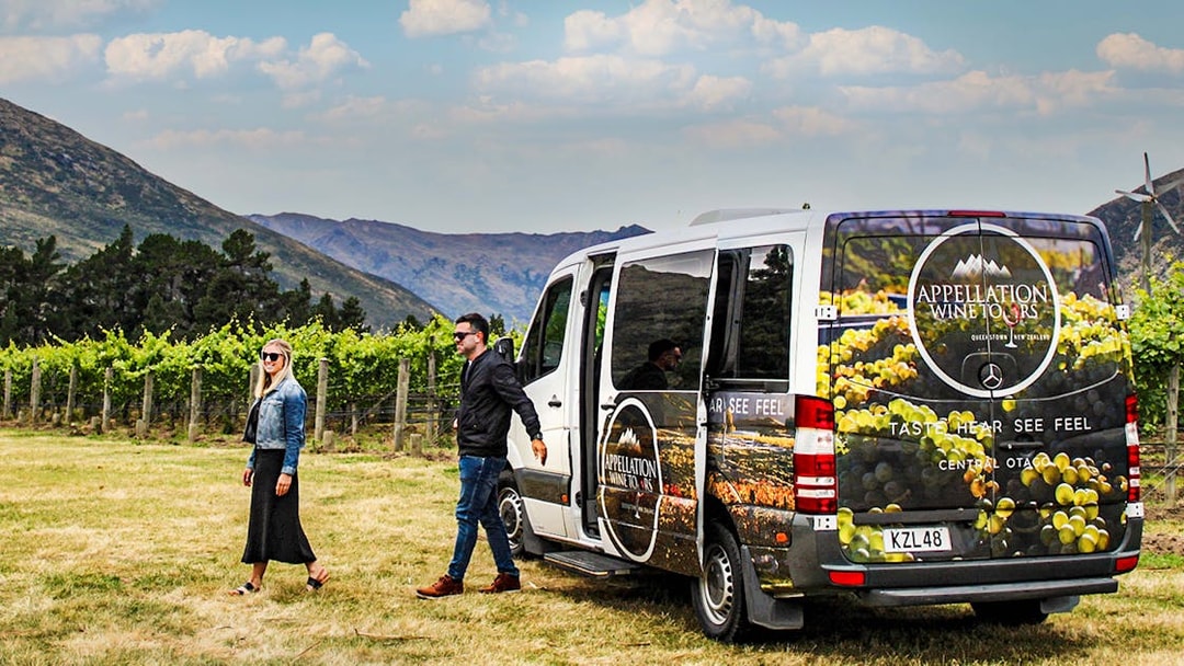 Van at vineyard during Queenstown gourmet food and wine tour.