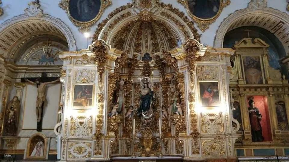 Granada Cathedral, Royal Chapel, Albaicín and Sacromonte guided tour
