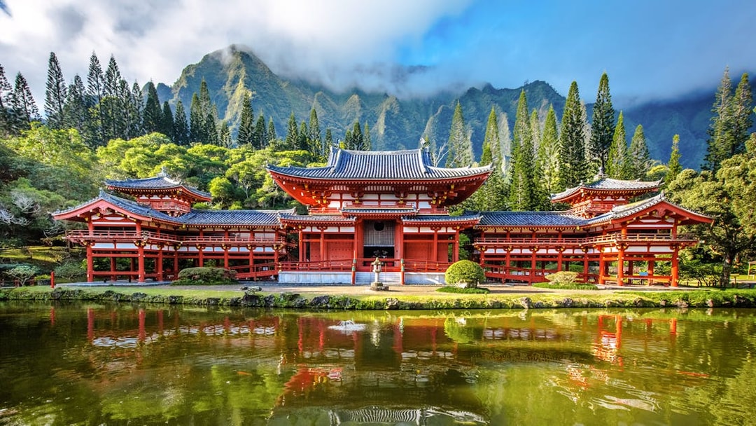 Byodo-In Temple with lush greenery in the Valley of the Temples, Oahu, Hawaii.