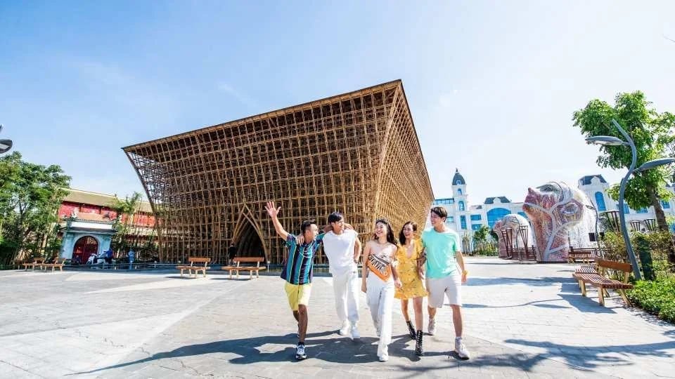 Grand World Phu Quoc Attraction Admission Ticket