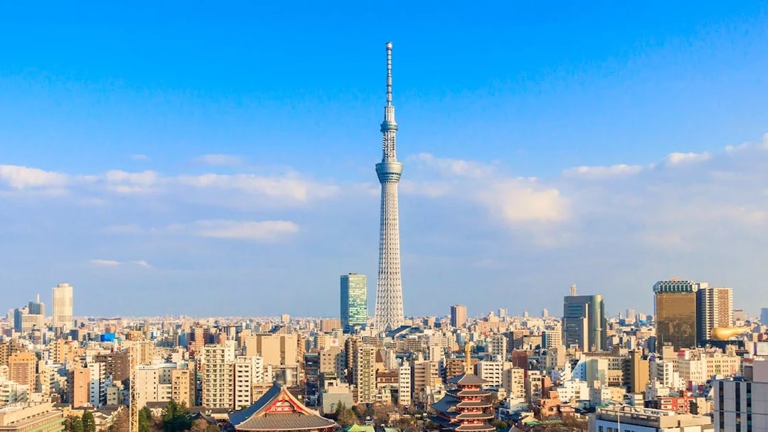 Tokyo skyline featuring Tokyo Skytree and cityscape.