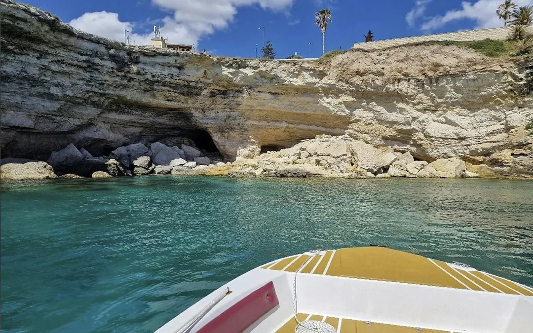 Guided Boat Tour of Ortigia Island with Grotto Visit Image 5