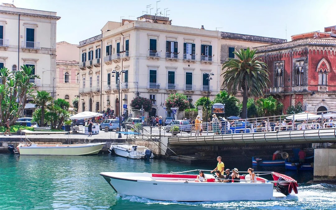 Guided Boat Tour of Ortigia Island with Grotto Visit Image 2