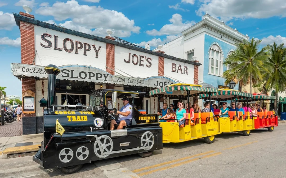Guided Conch Tour Train in Key West Image 3