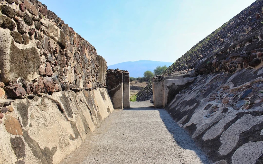 From Mexico City: Teotihuacán Guided Day Tour Image 6