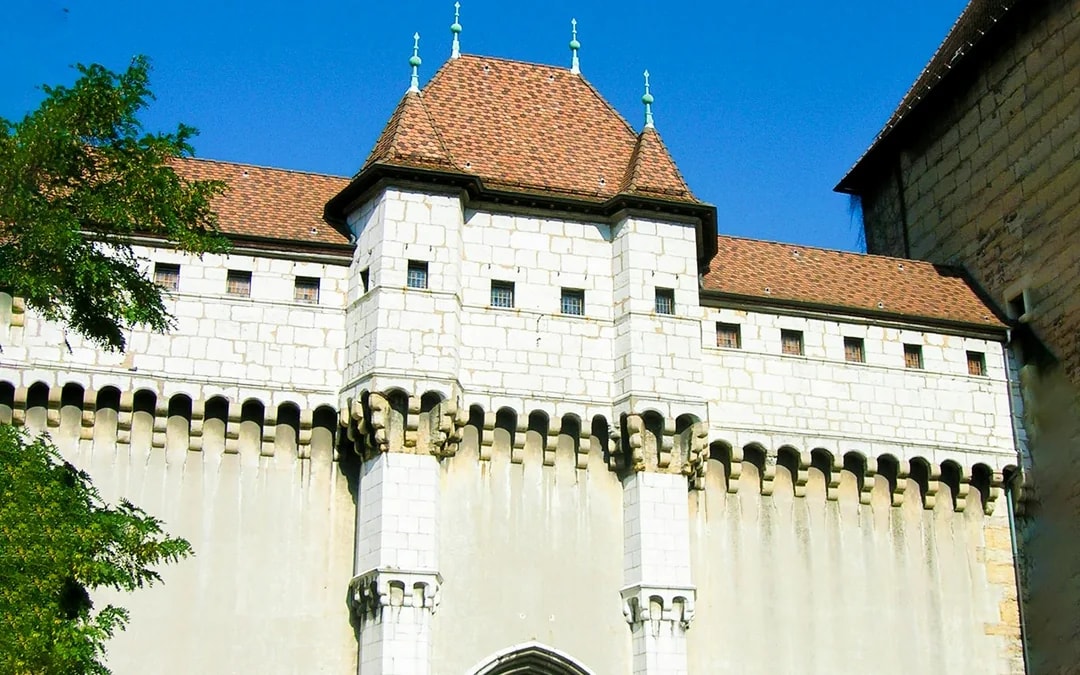 Guided Walking Tour of Annecy from Geneva Image 5