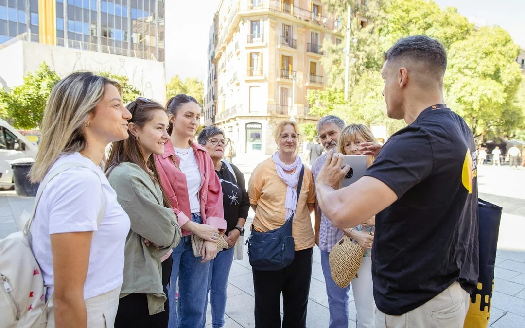 Guided Walking Tour of Barcelona Image 6