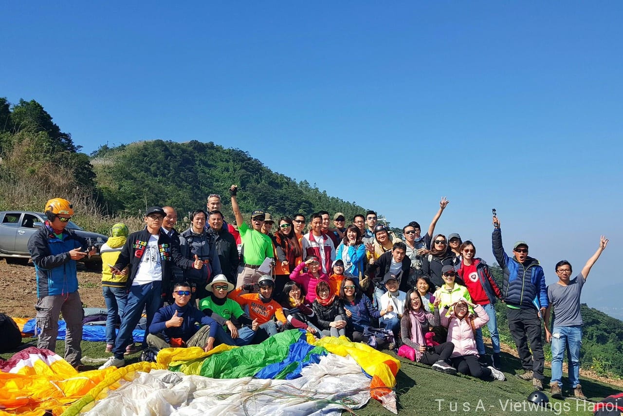 Ha Noi Sky Tour: Paragliding