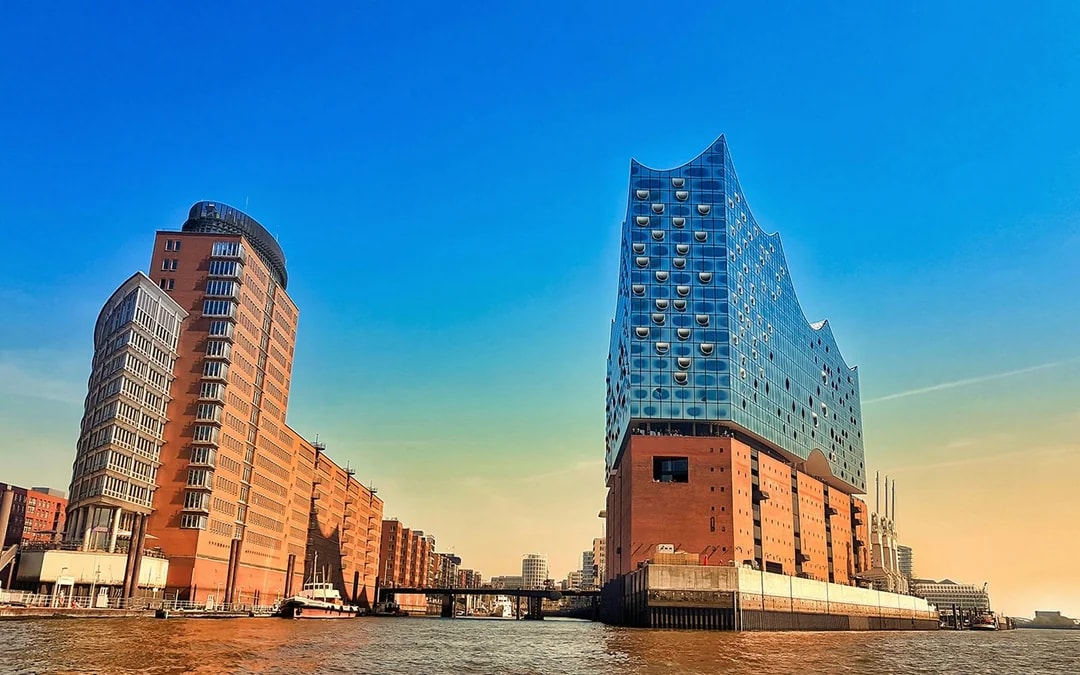 Hamburg: 3-Hour Food Tour of HafenCity with Elbphilharmonie Plaza Access Image 8