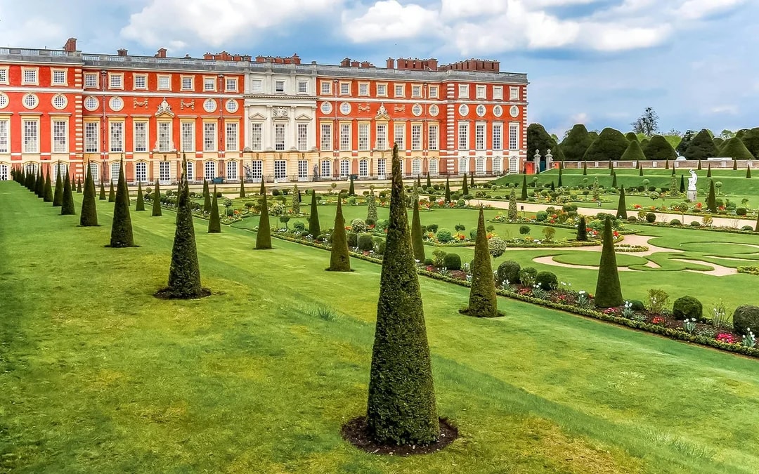 Hampton Court Palace and Gardens Tickets Image 8